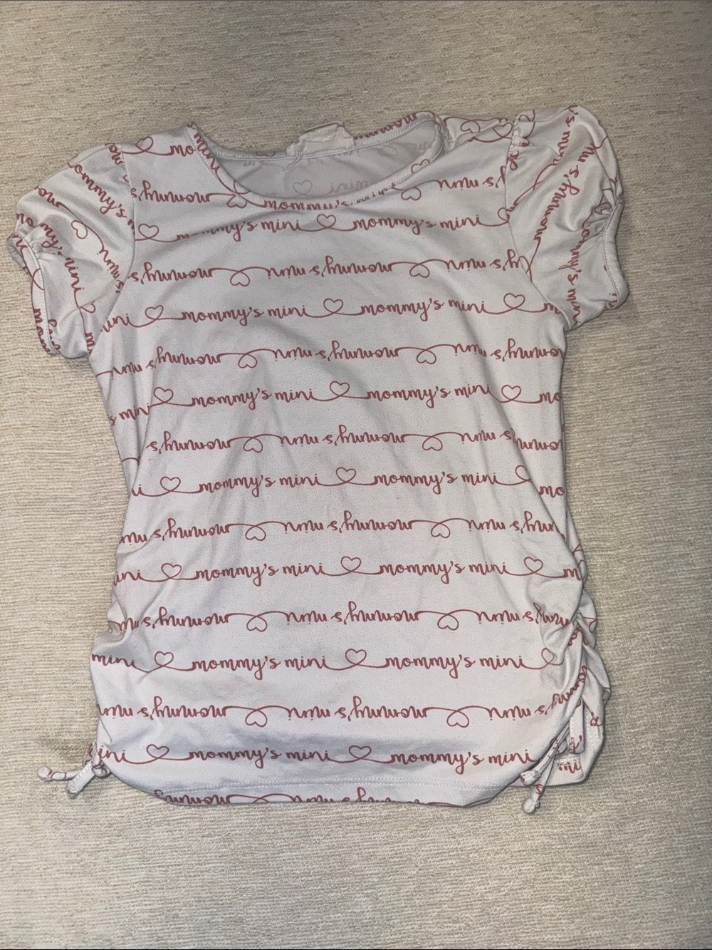 White Tee with Pink 'mommy's mini' Script